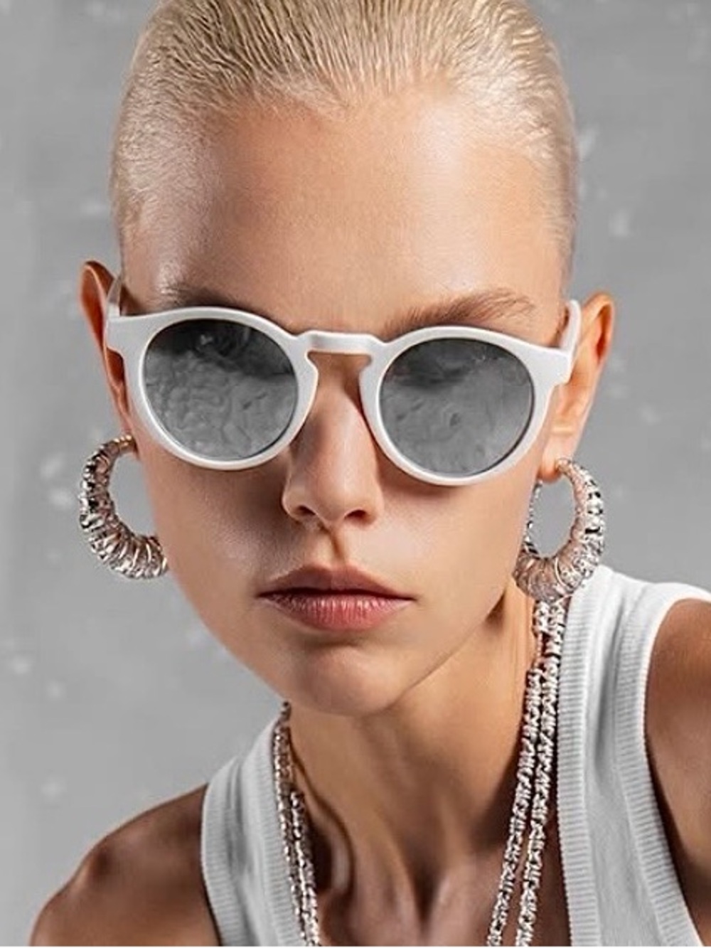 APM Monaco Enlacé Large Hoop Earrings